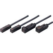 超小型タイプ近接センサ　E2S