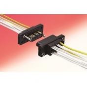 QR/P1 シリーズ　角形、小型、多極、ラック & パネル圧着コネクタ